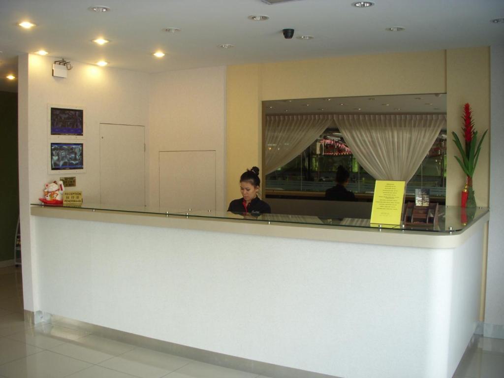 Stay Inn Kota Kinabalu Esterno foto