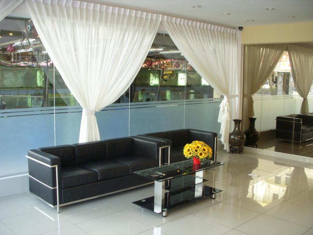 Stay Inn Kota Kinabalu Esterno foto